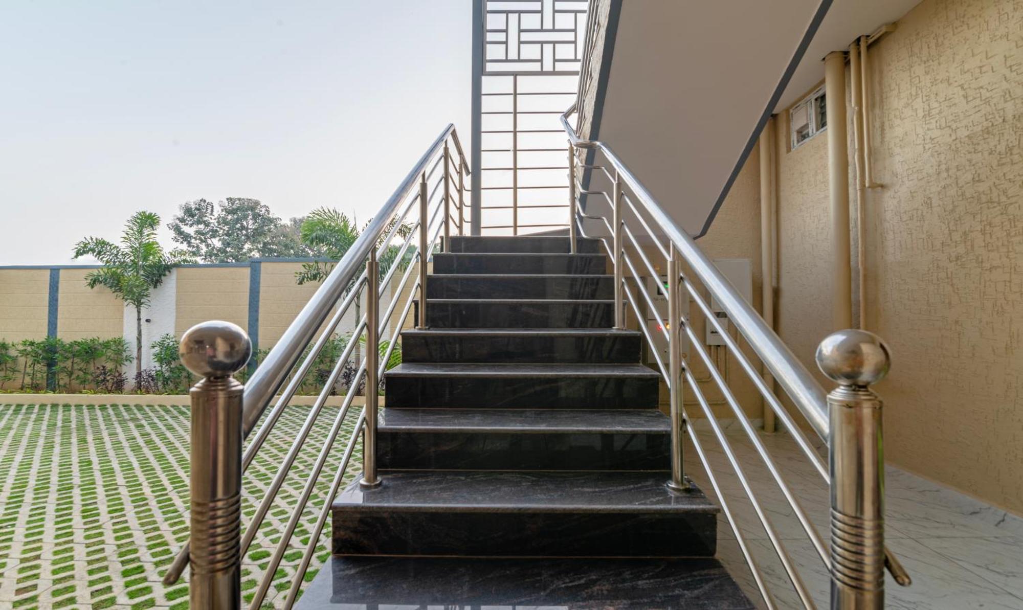 Itsy Hotels Kurinji Stay Inn Йелагери Экстерьер фото